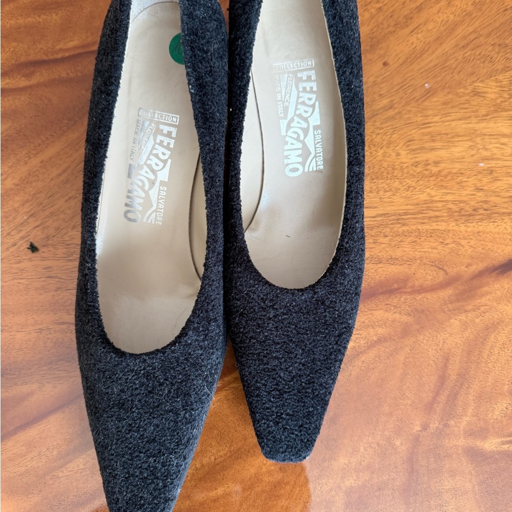 Salvatore Ferragamo Black Textured Buccle Heels made in Italy. Size 10.5